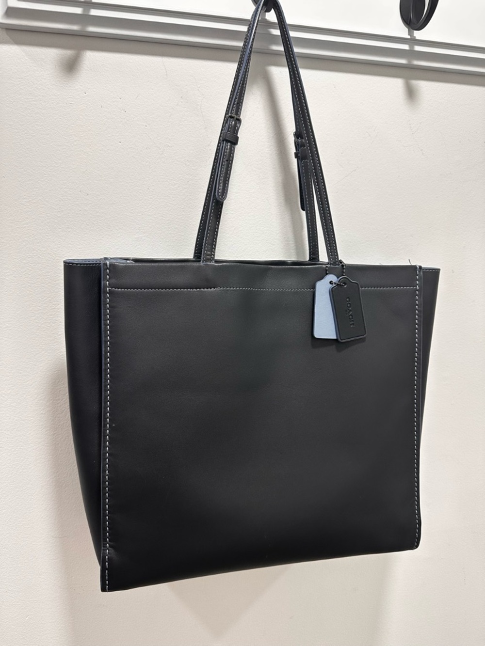 Coach Leather Tote Bag Black Structured Minimalist Work Bag Shoulder Bag - Picture 9 of 16